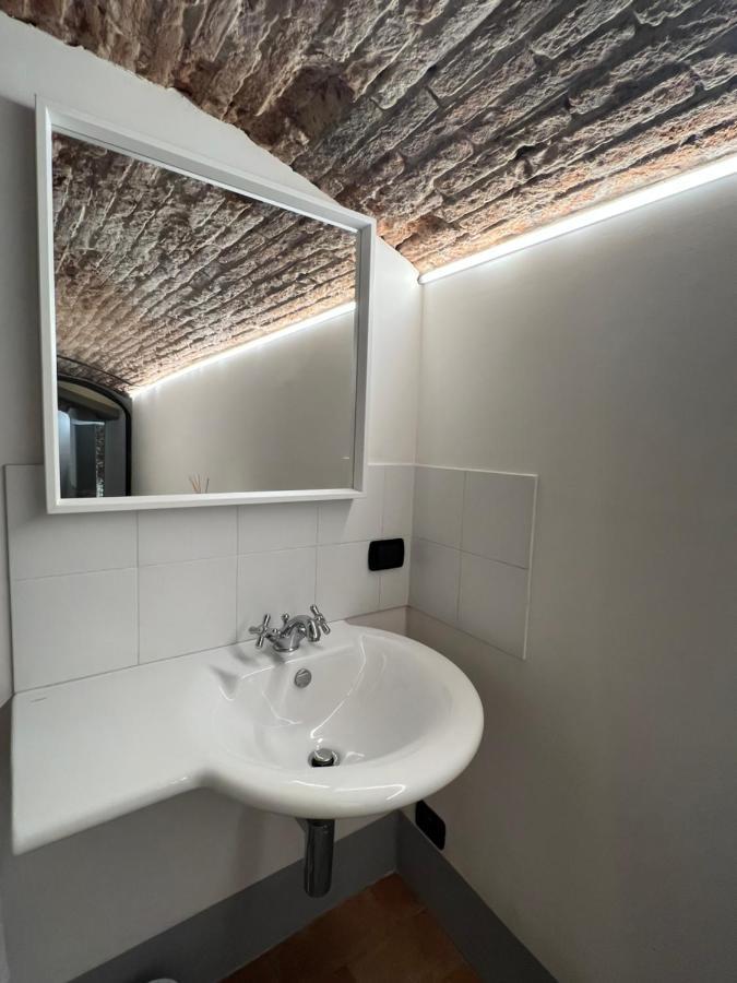 Unique And Antique Apartment Florenz Exterior foto
